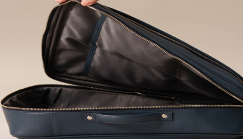 大きく開く開口部